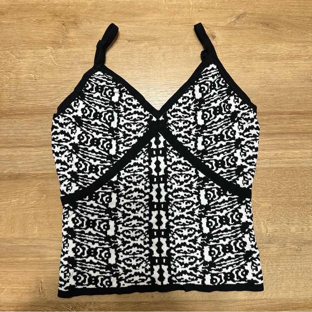 Arden B Sweater Tank Black/White